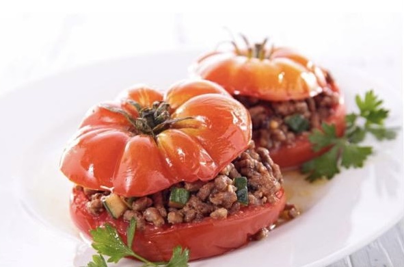 Tomates rellenos de carne picada